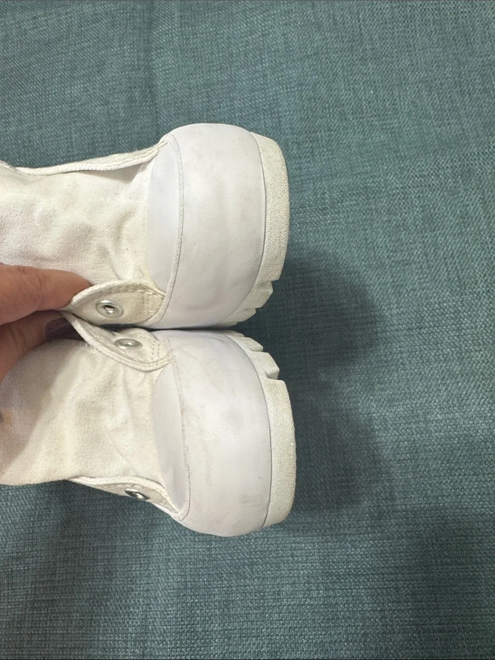 Converse CTAS Lugged Hi Platform Women's Size 7 White 565902C